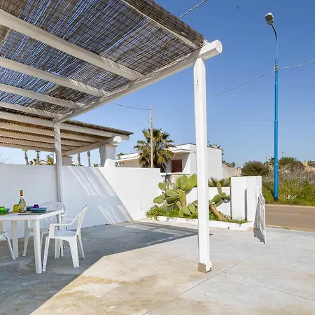 Fico D'india 1 A 100mt Dal Mare Διαμέρισμα *